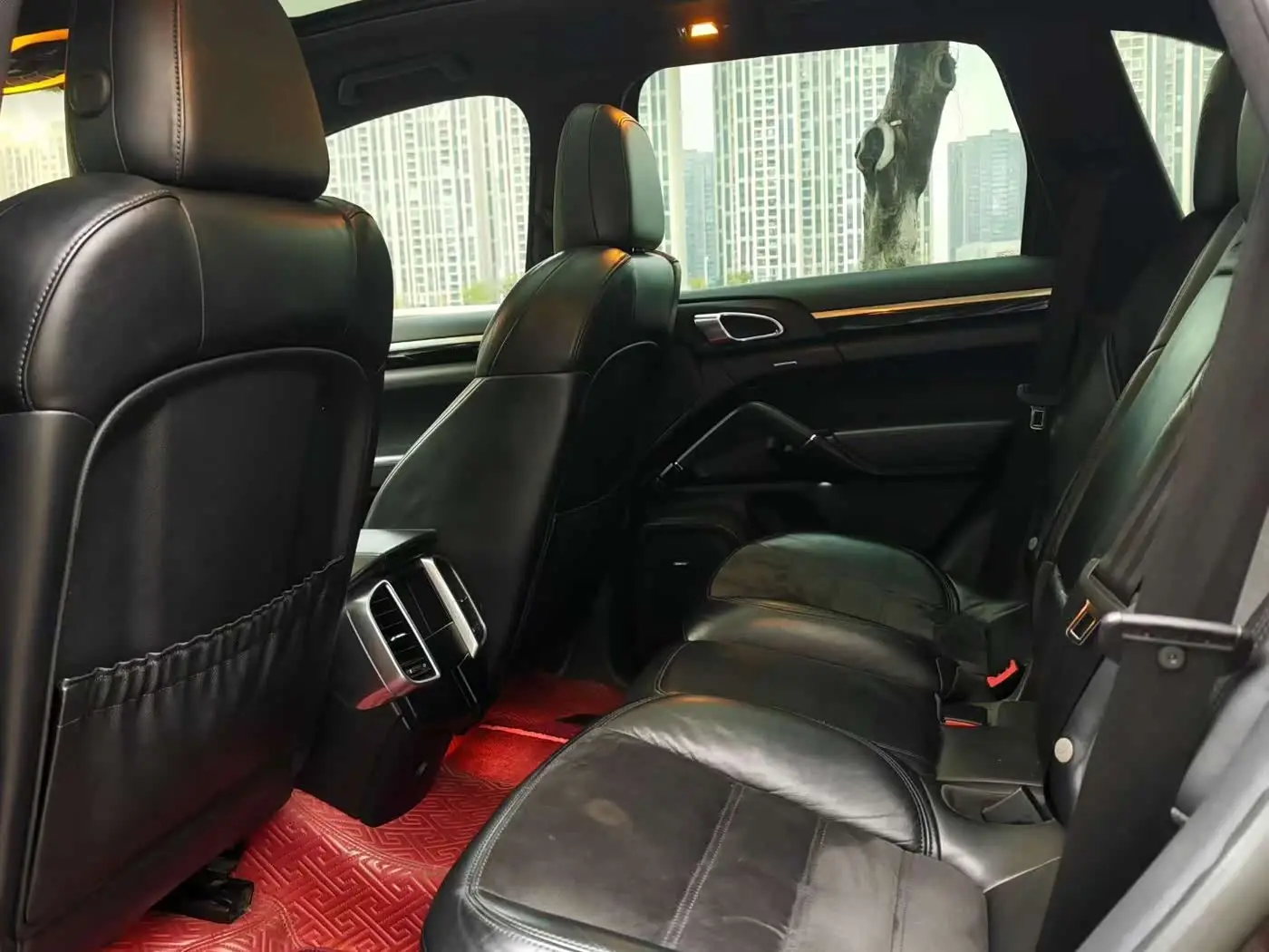Porsche Cayenne 2016 — Photo 9/9