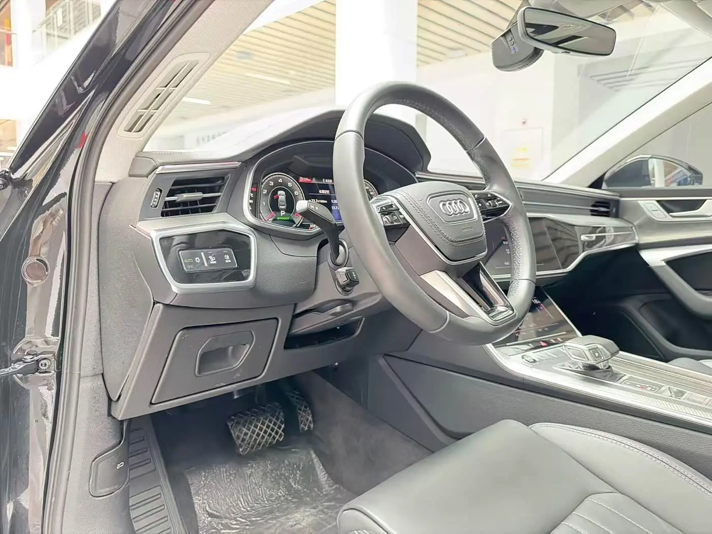 Audi A6L 2023 — Photo 11/20