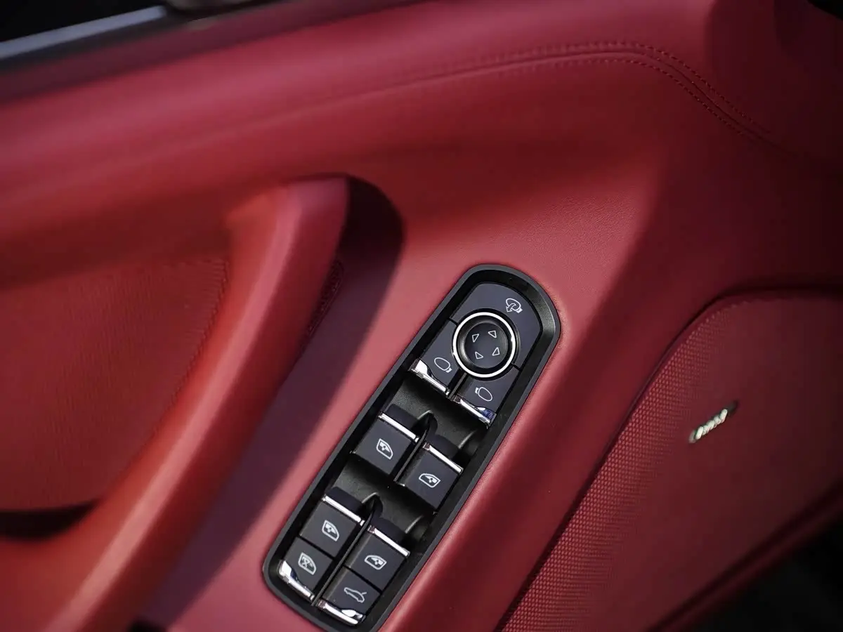Porsche Panamera 2015 — Photo 19/20