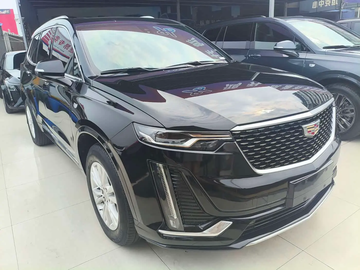 Cadillac XT6 2022 — Фото 3/17
