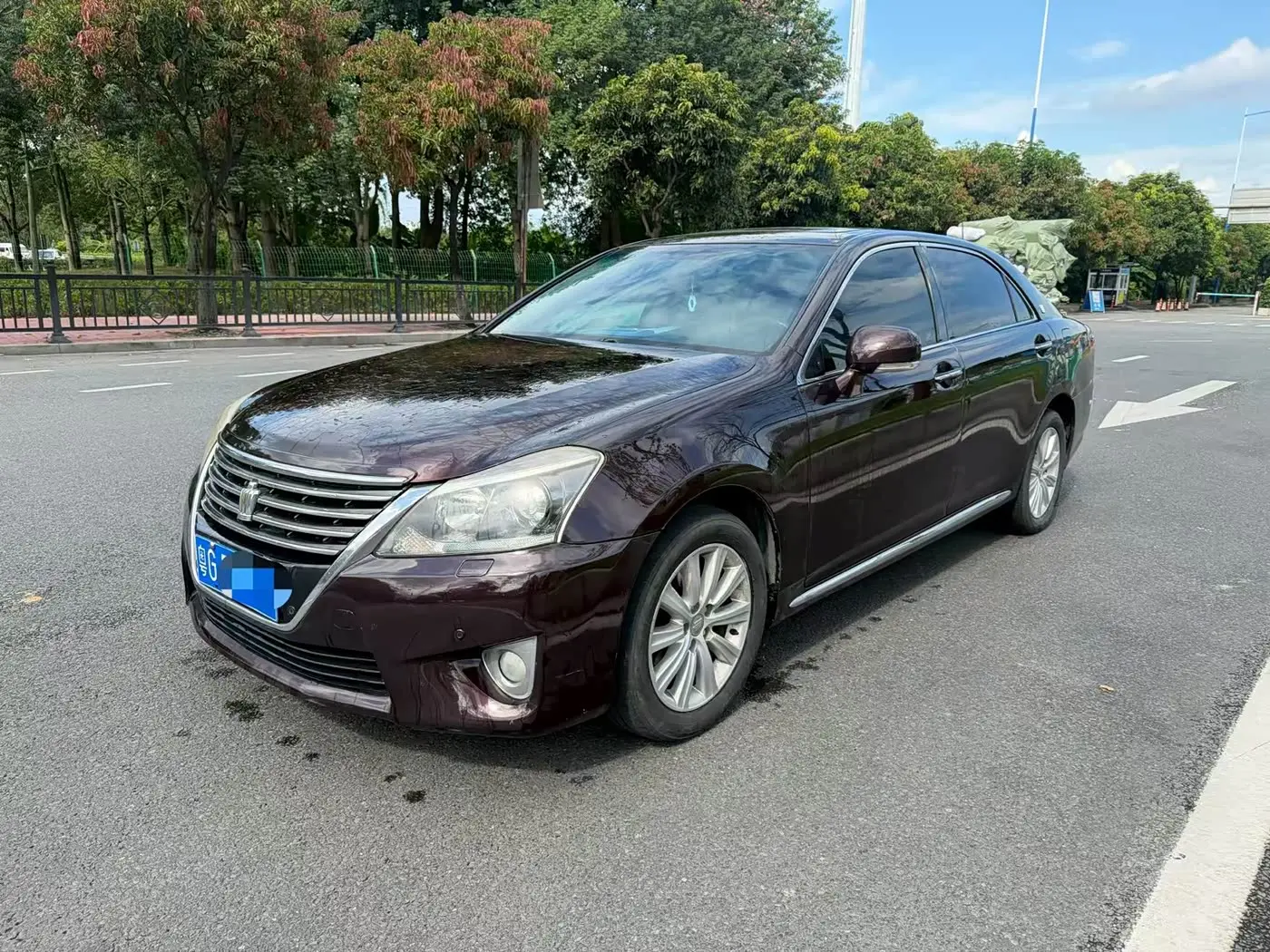 Toyota Crown 2014 — Şəkil 1/9