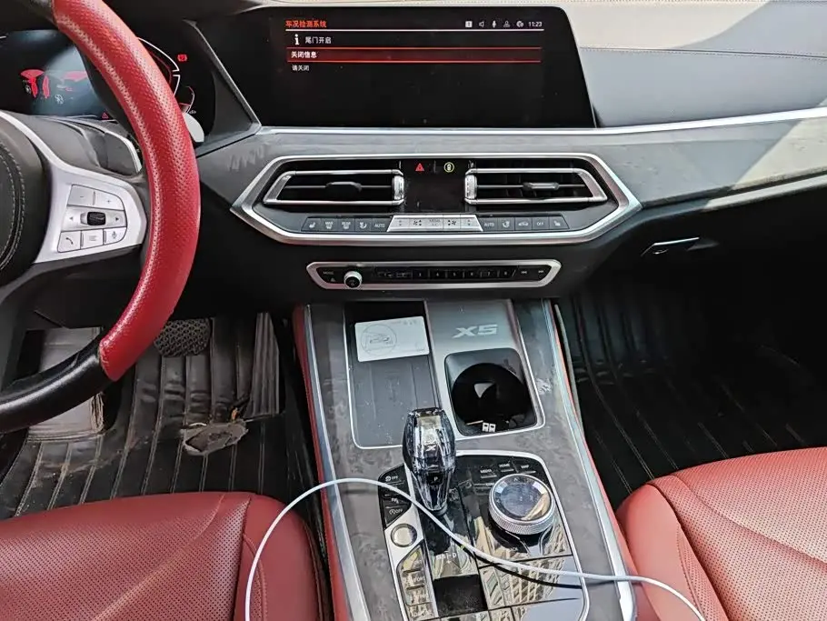 BMW X5 2023 — Photo 13/16