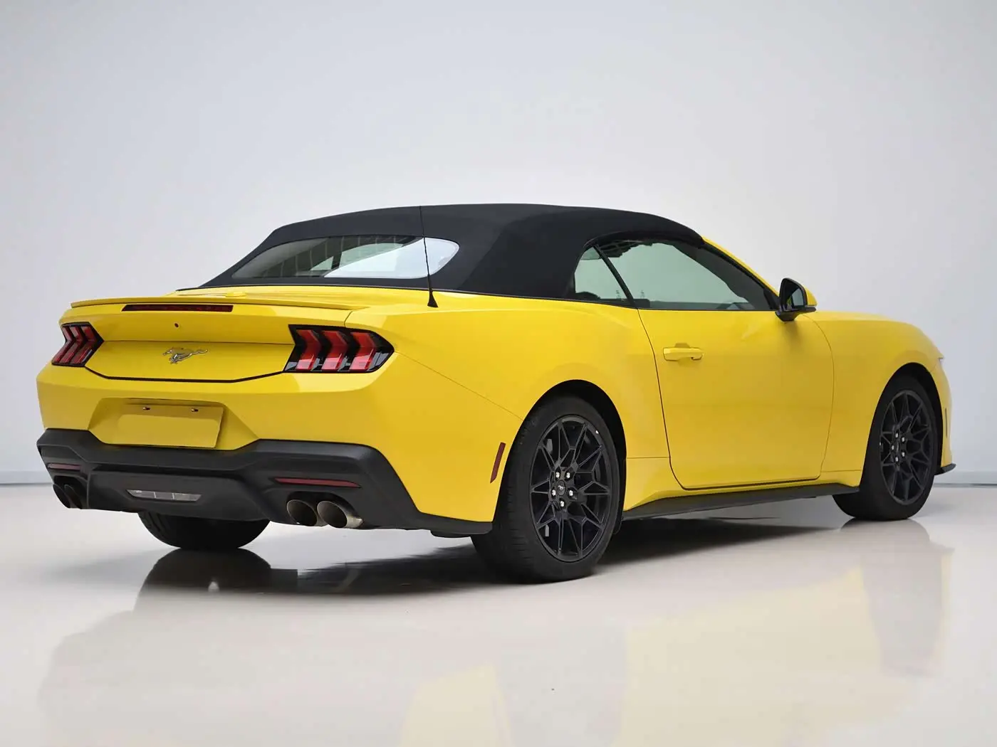 Ford Mustang 2024 — Photo 6/20