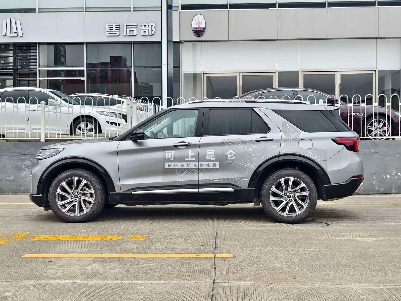 Ford Explorer 2025 — Фото 5/20