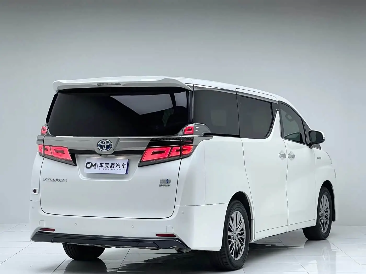 Toyota Vellfire 2019 — Фото 3/10