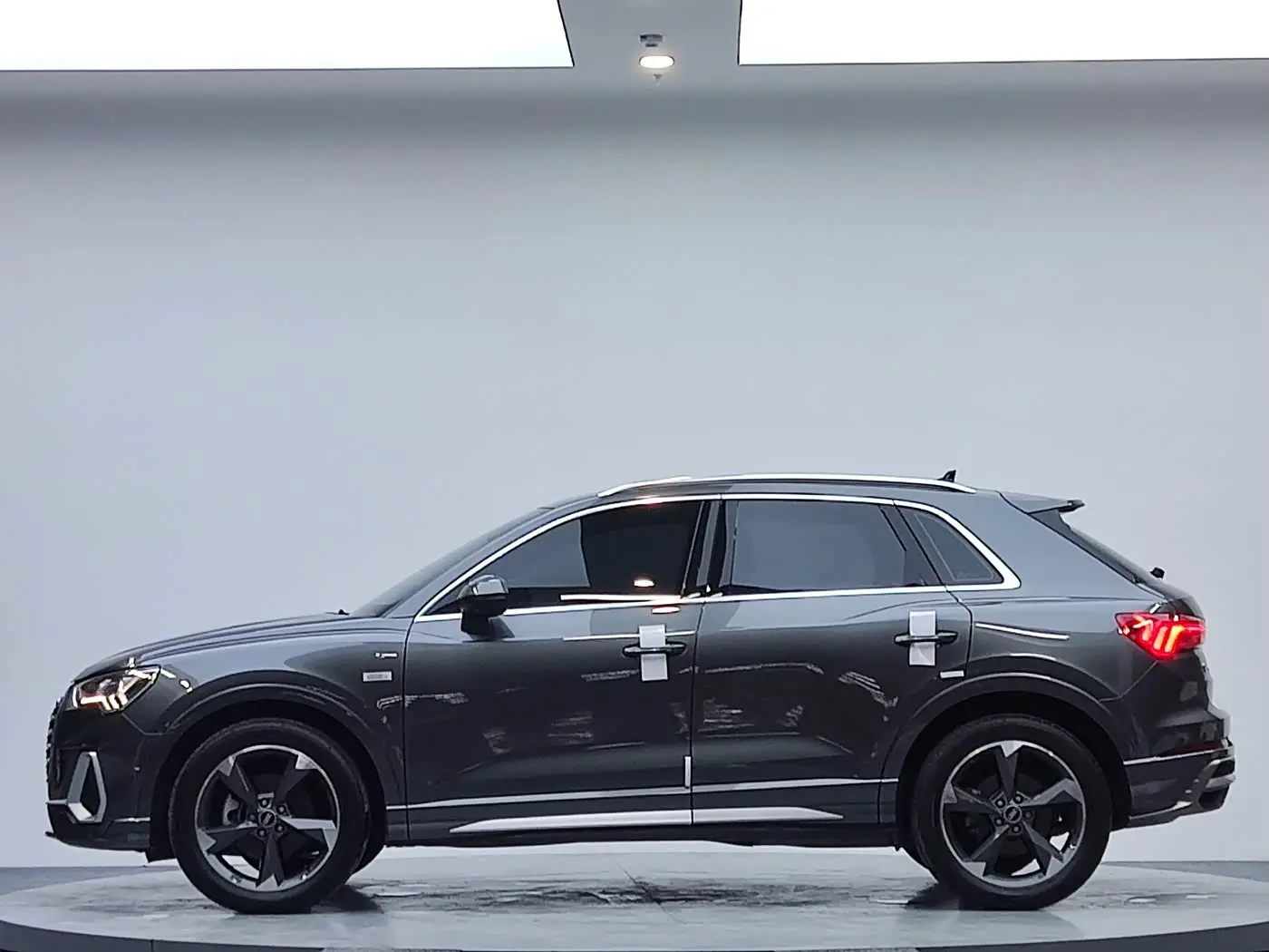 Audi Q3 2022 — Photo 7/20