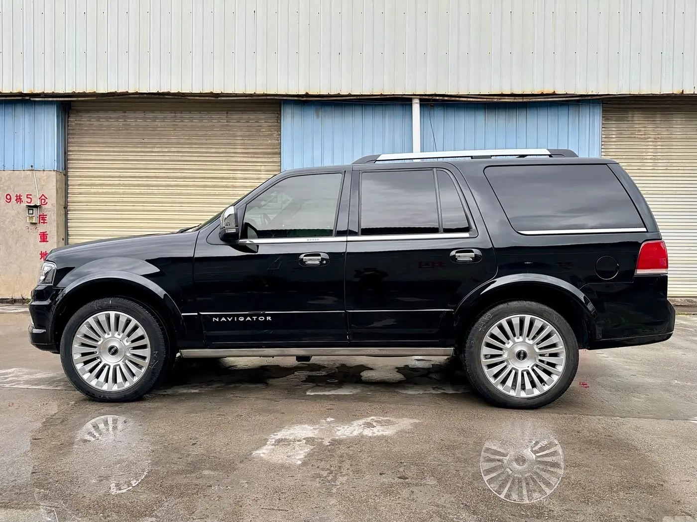 Lincoln Navigator 2017 — Фото 4/18