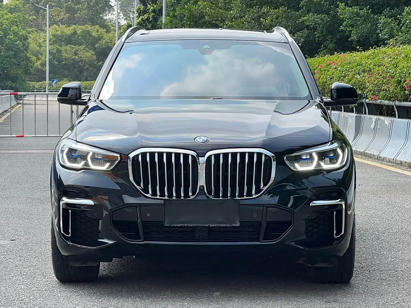 BMW X5 2023 — Photo 2/20