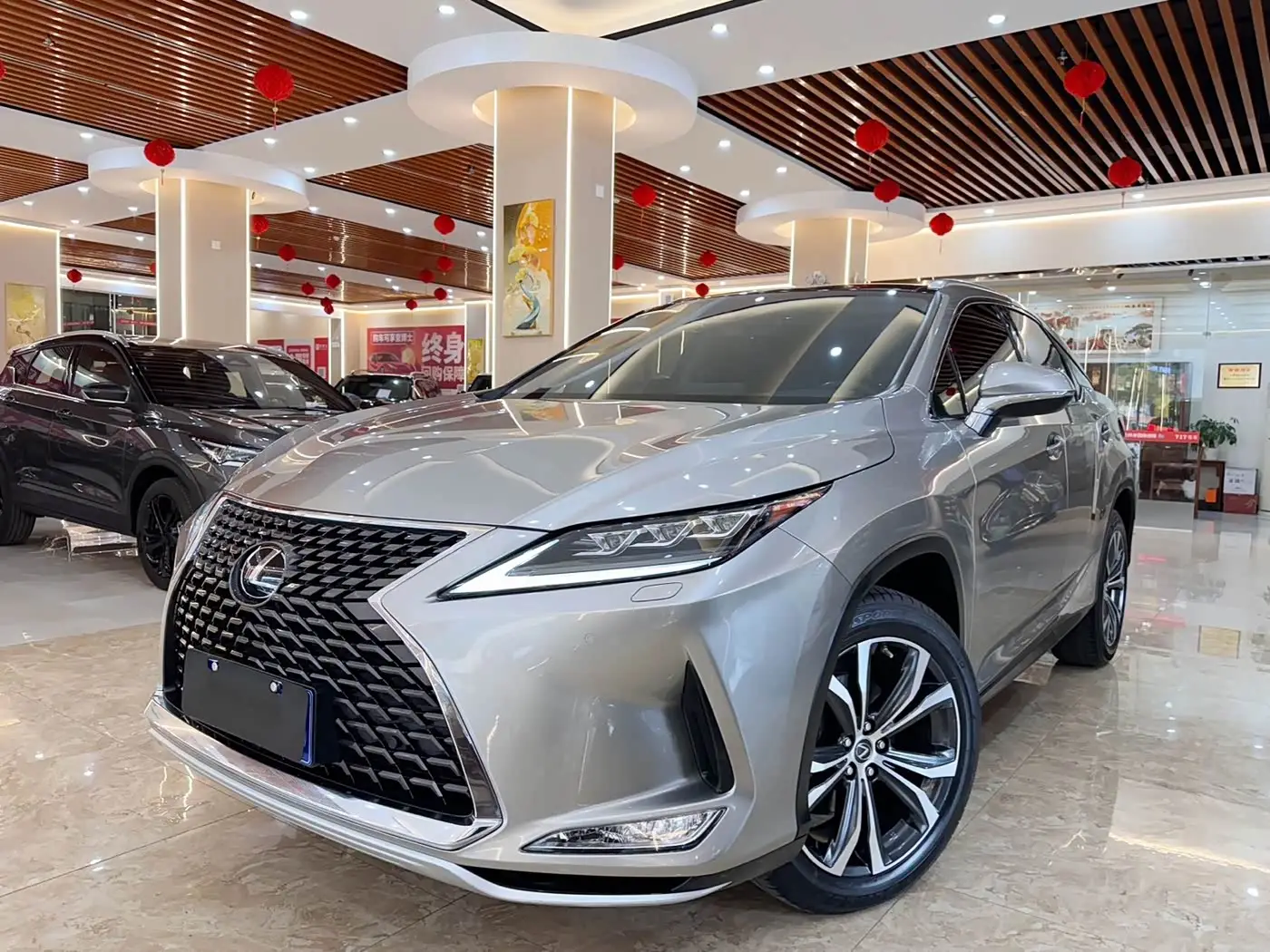 Lexus RX, 2021