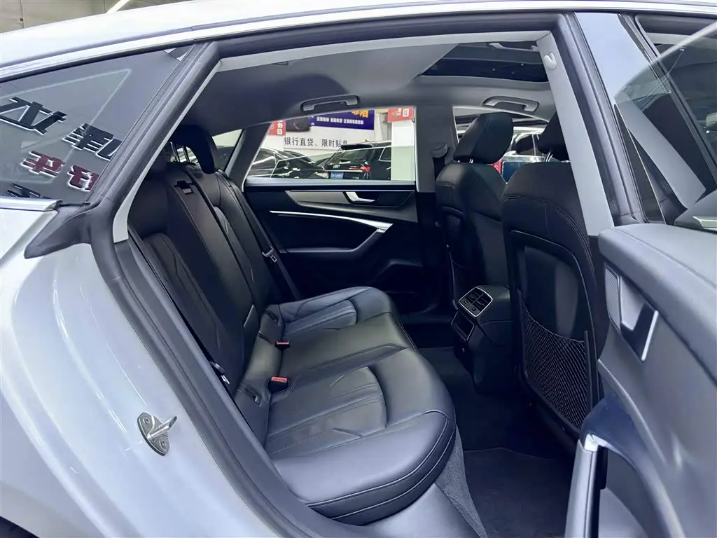 Audi A7 2021 — Photo 7/18
