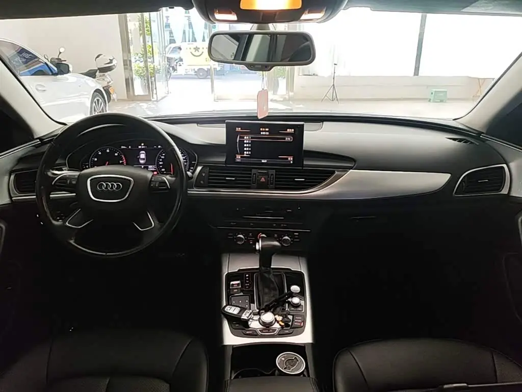 Audi A6L 2016 — Фото 10/20