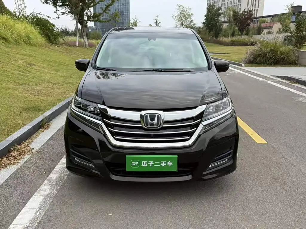 Honda Elysion 2017 — Photo 2/19