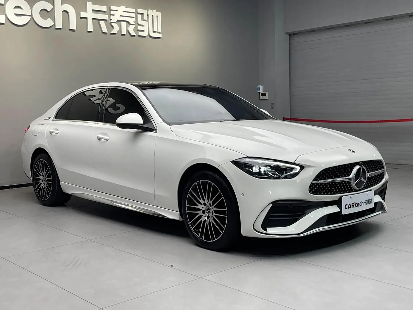 Mercedes-Benz C-Class 2024 — Photo 3/20