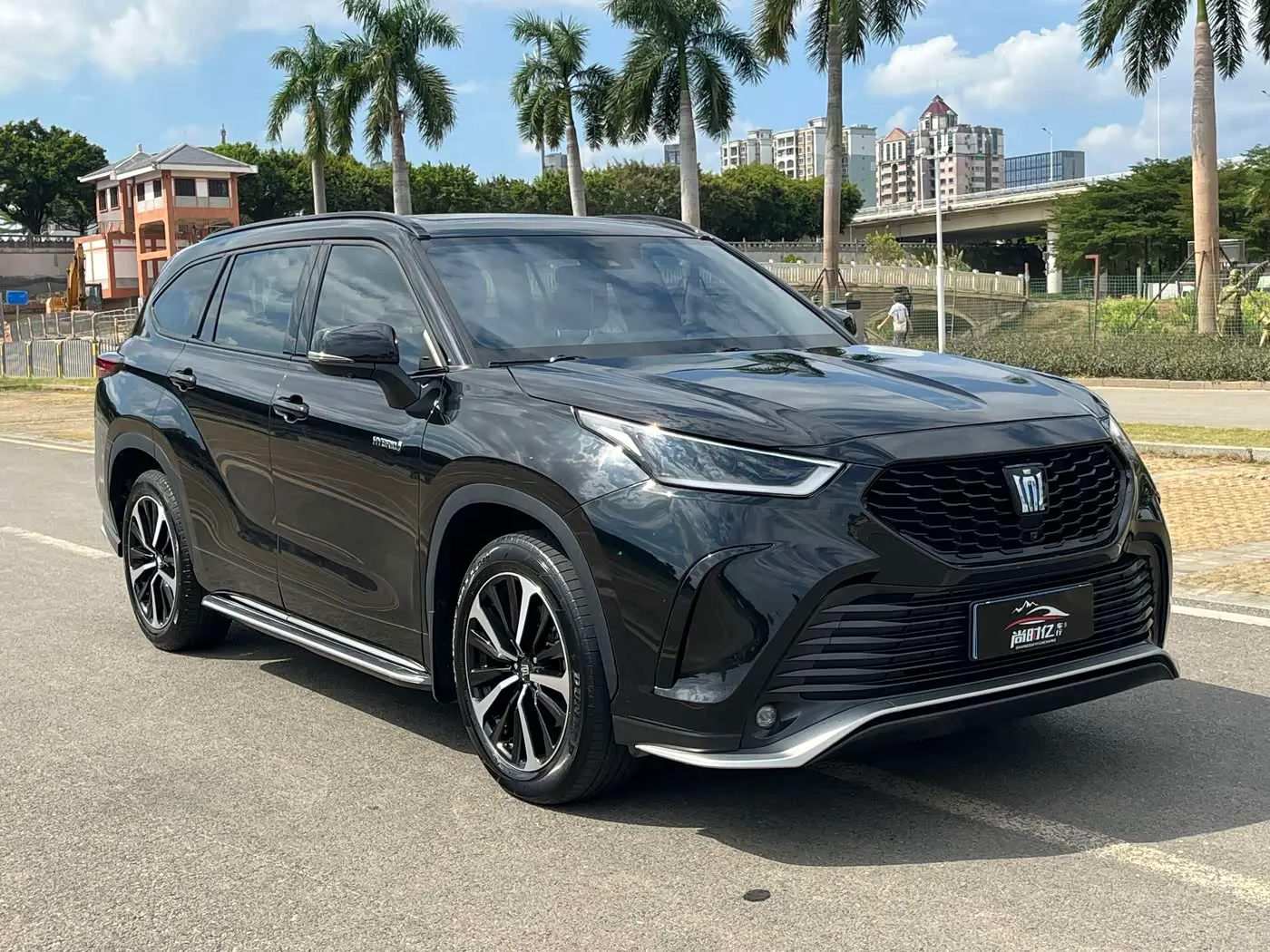 Toyota Crown Kluger 2024 — Photo 3/20