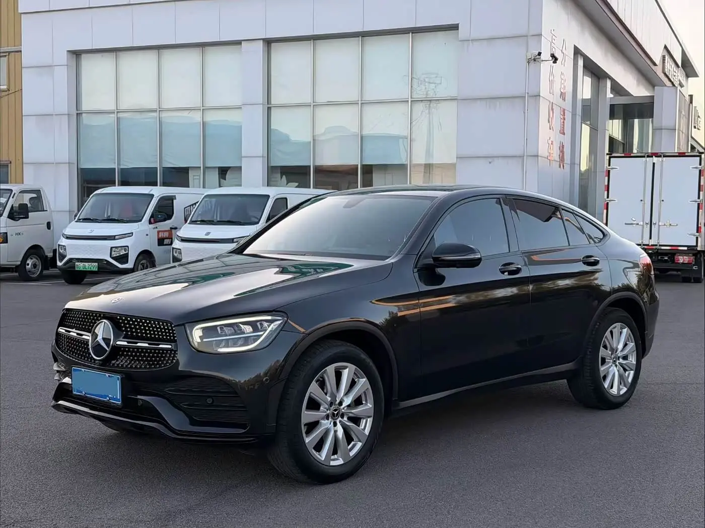 Mercedes-Benz GLC Coupe 2021 — Фото 2/9