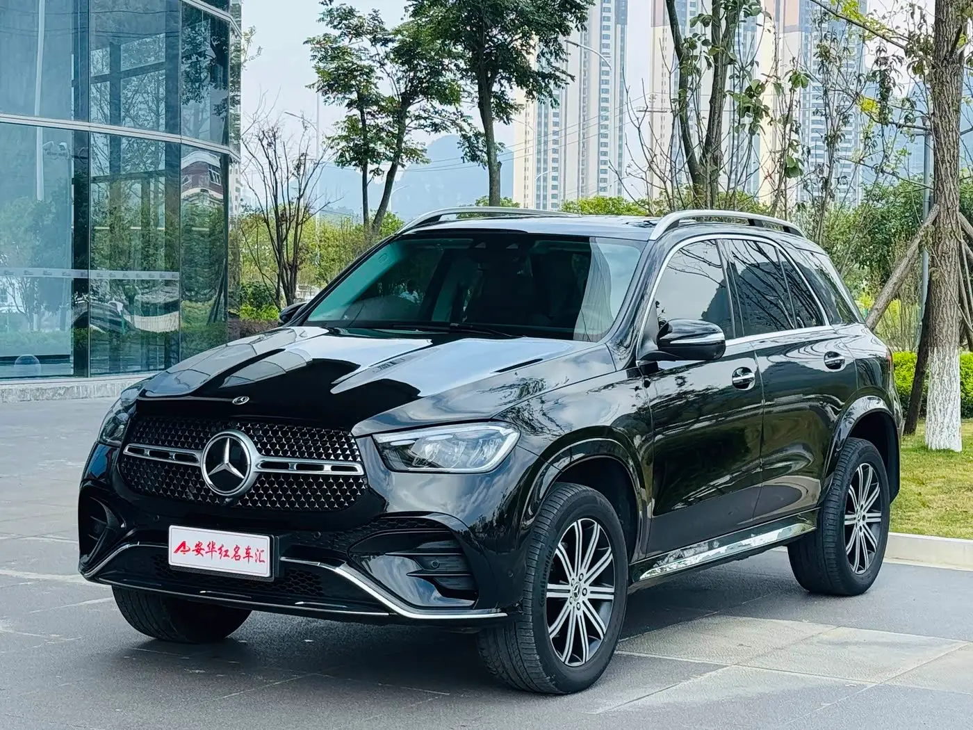 Mercedes-Benz GLE 2024 — Photo 1/20
