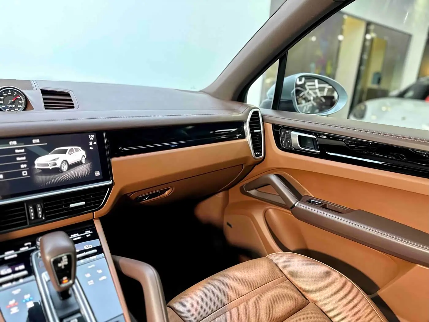 Porsche Cayenne 2022 — Photo 15/20
