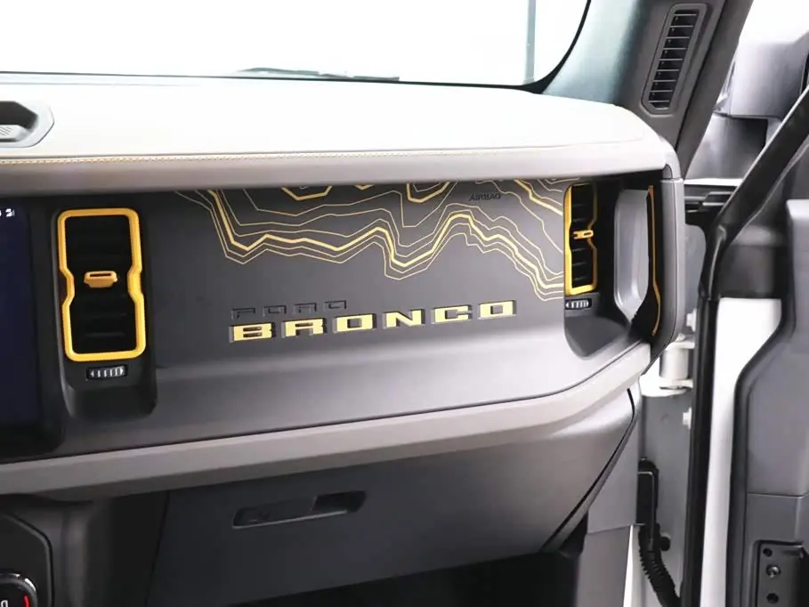 Ford Bronco 2025 — Фото 19/20