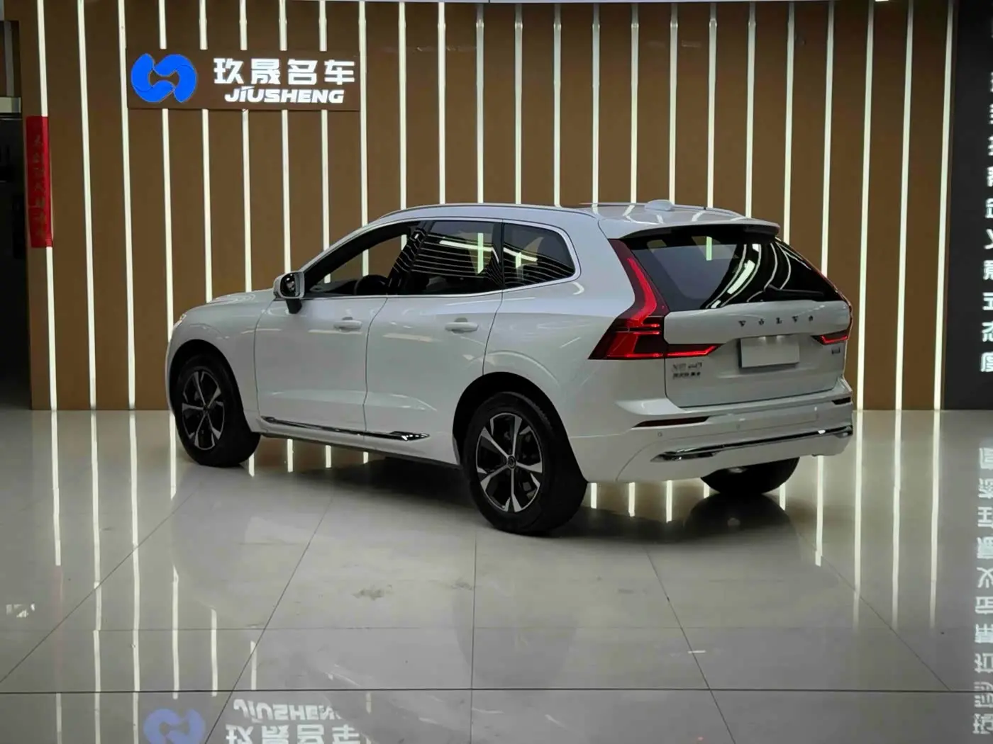 Volvo XC60 2026 — Фото 4/12