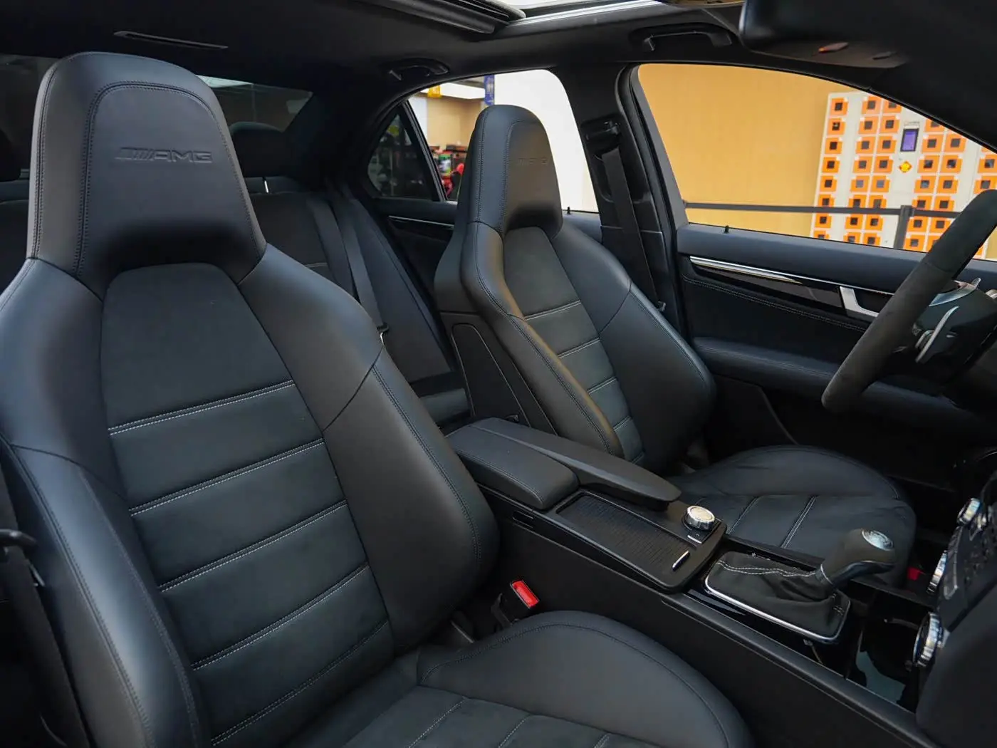 Mercedes-Benz C-Class AMG 2014 — ფოტო 13/16