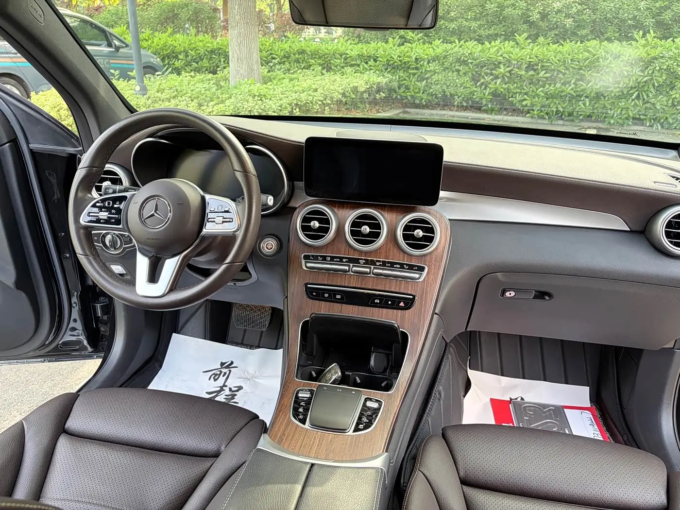 Mercedes-Benz GLC 2019 — Photo 14/20