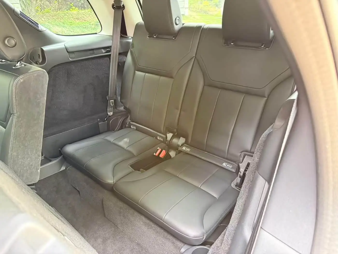 Land Rover Discovery 2020 — Photo 9/10