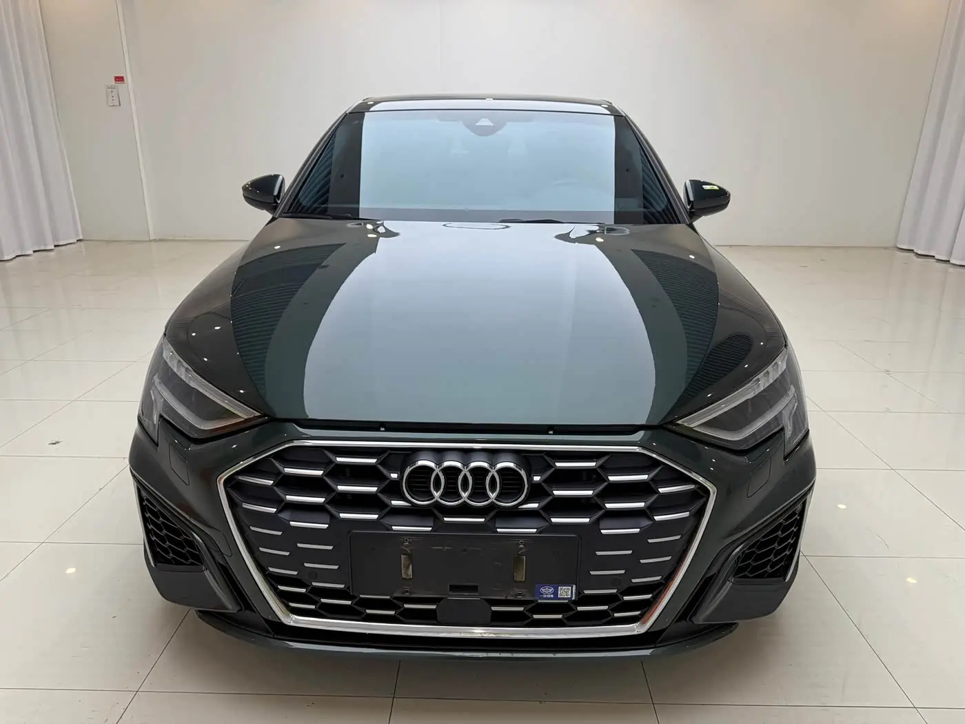 Audi A3 2022 — Photo 2/16