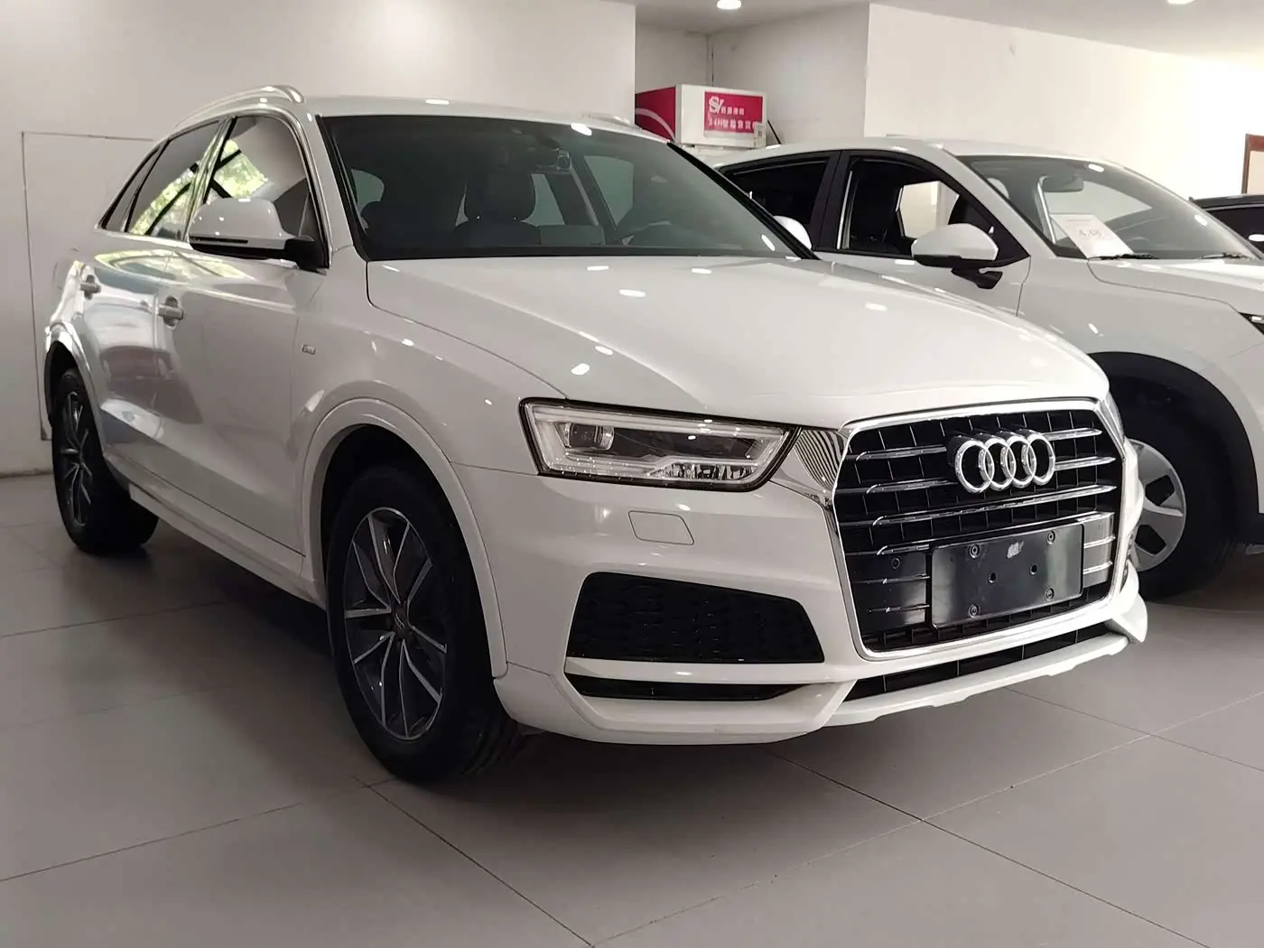 Audi Q3 2019 — Photo 3/14