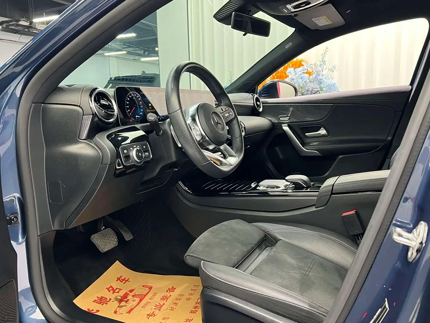 Mercedes-Benz A-Class 2019 — Фото 5/12