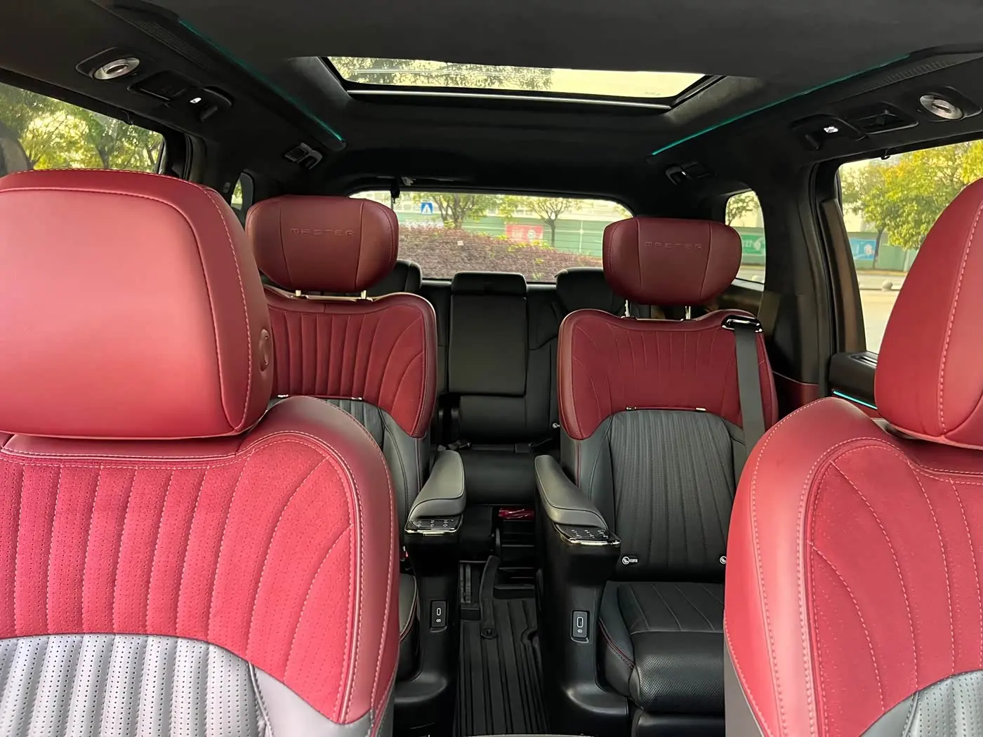 GAC Trumpchi Trumpchi M8 2023 — Photo 18/20