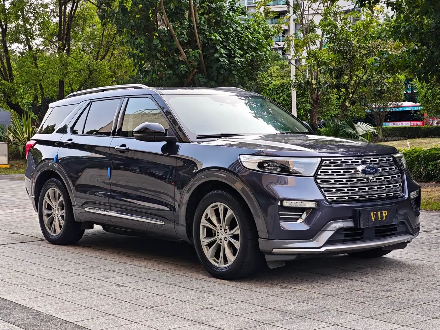 Ford Explorer 2021 — Photo 3/16