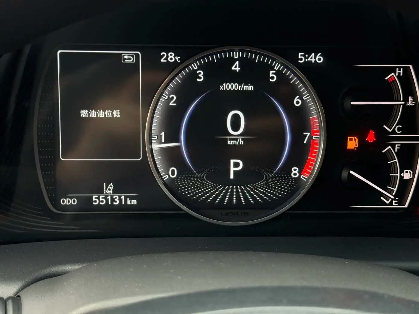 Lexus ES 2022 — Фото 16/17