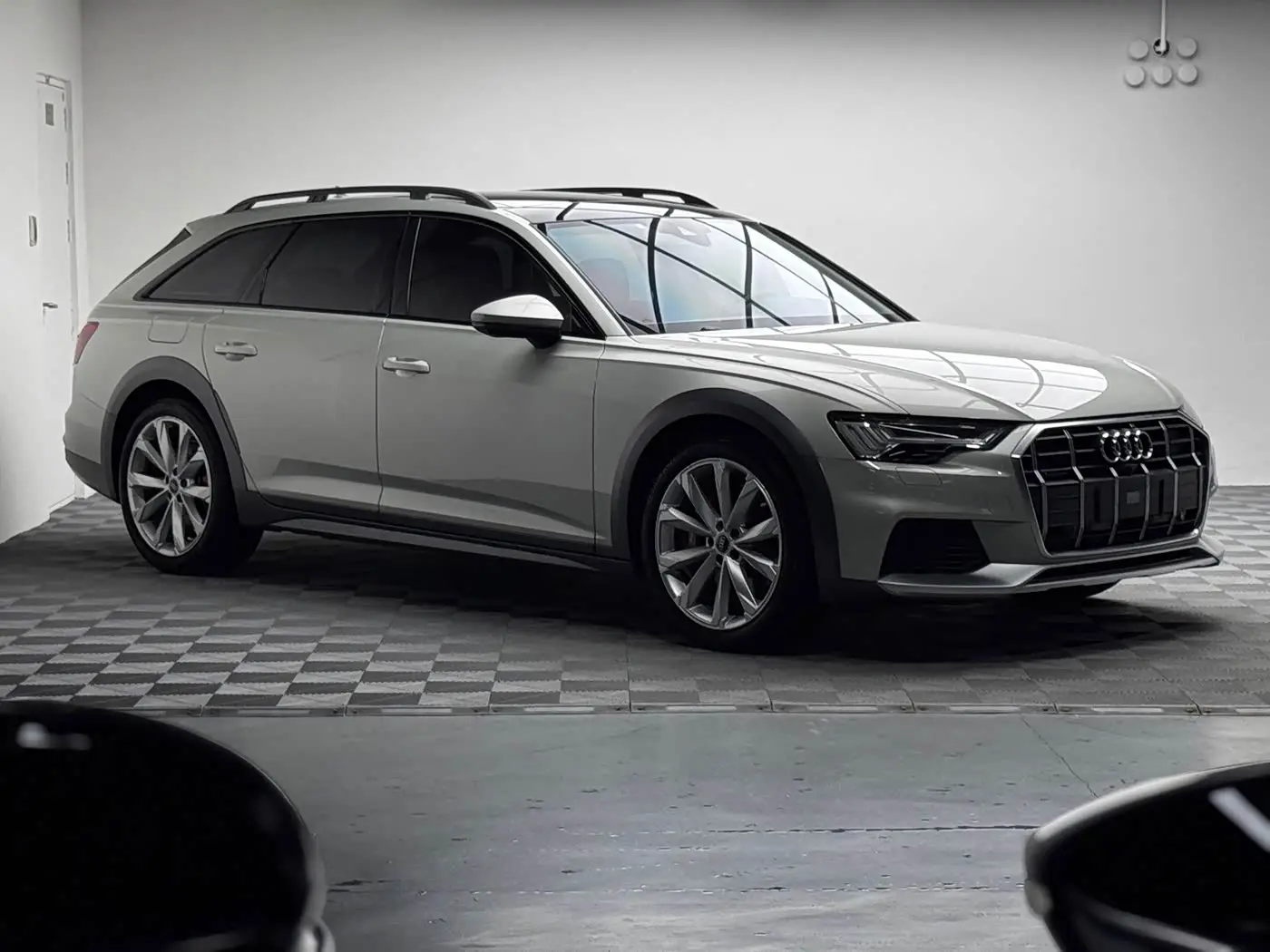 Audi A6 2022 — Фото 3/20