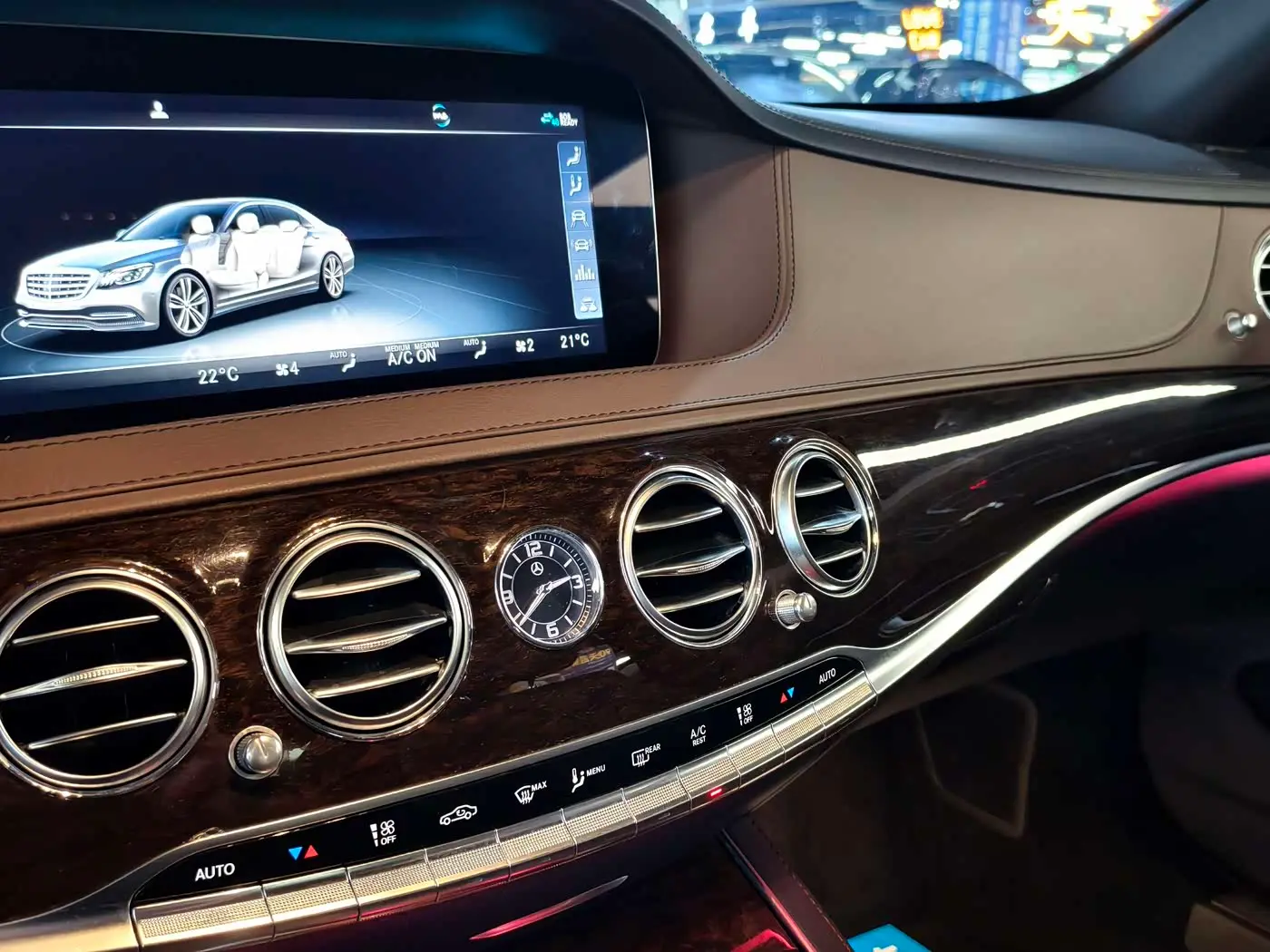Mercedes-Benz S-Class 2019 — Photo 20/20