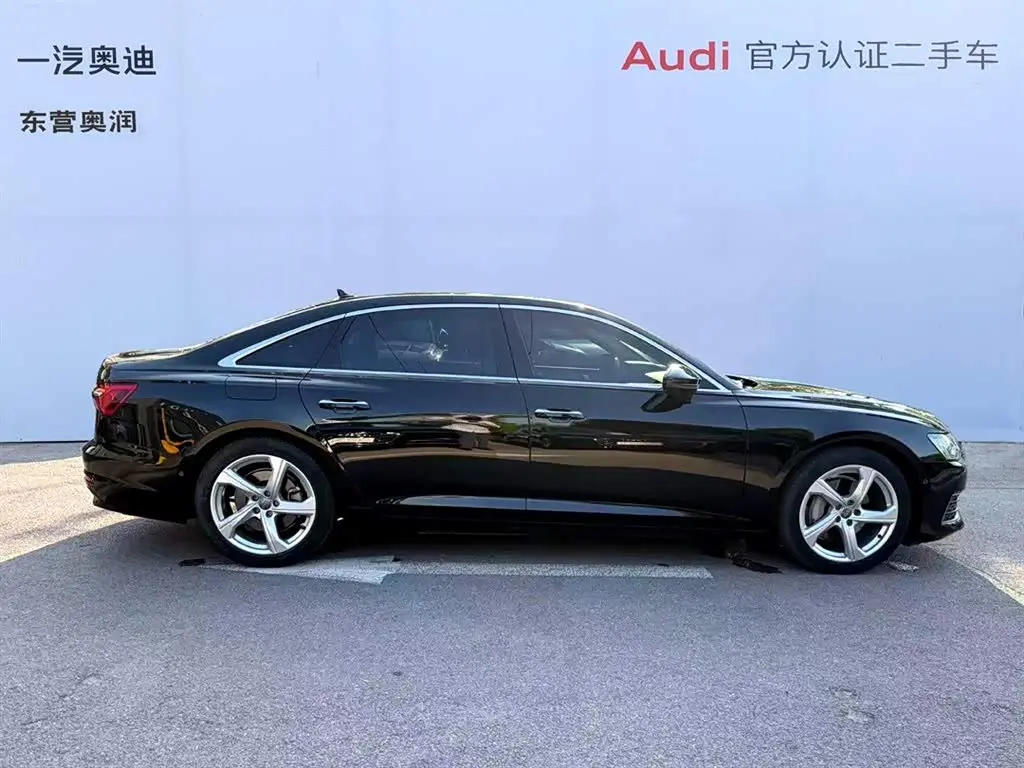 Audi A6L 2021 — Photo 8/11