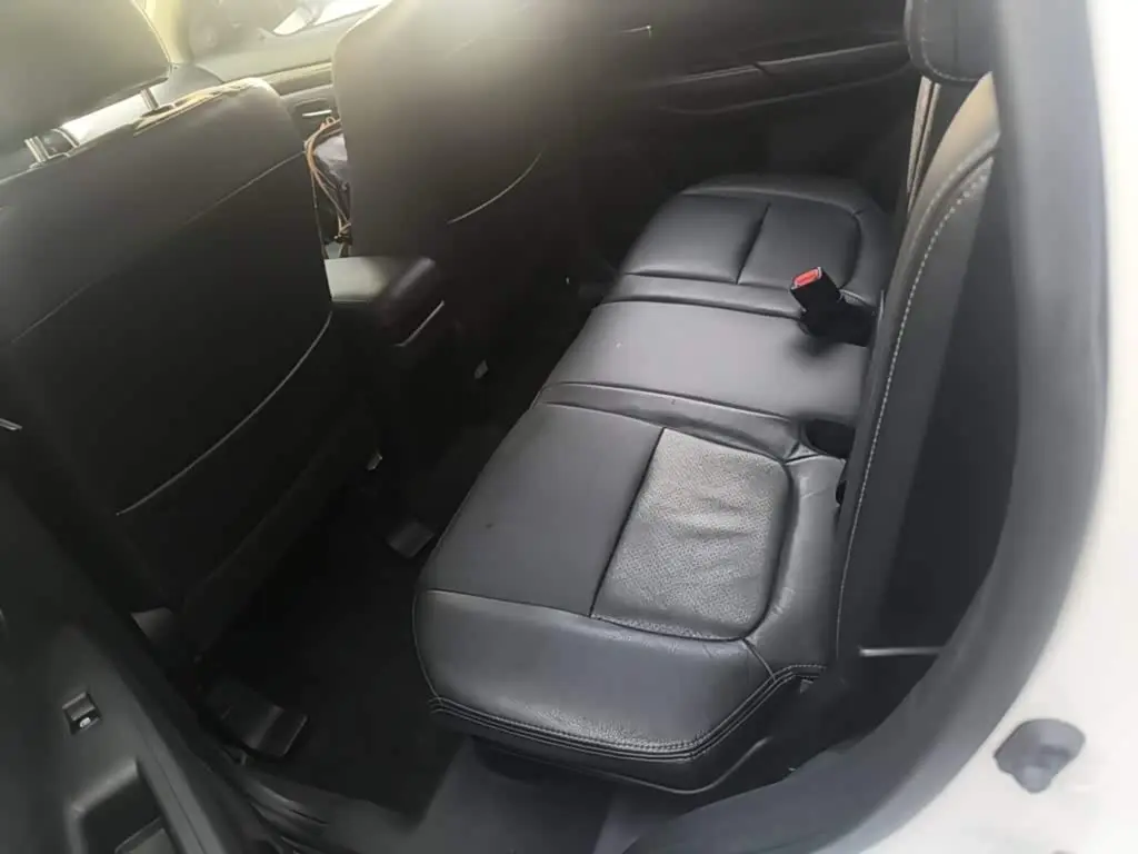 Mitsubishi Outlander 2019 — Photo 17/20
