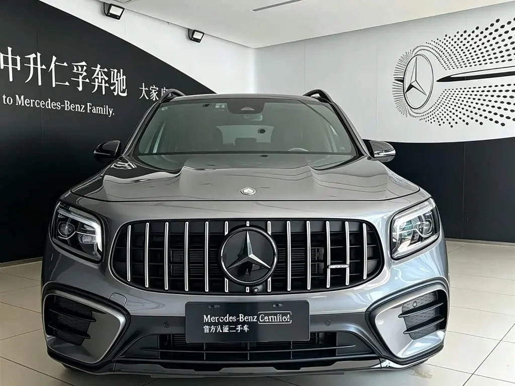 Mercedes-Benz GLB AMG 2024 — Фото 2/15