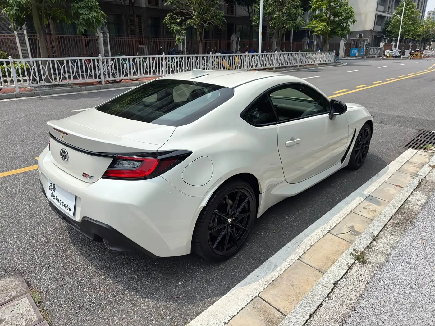 Toyota 86 2023 — Photo 6/9