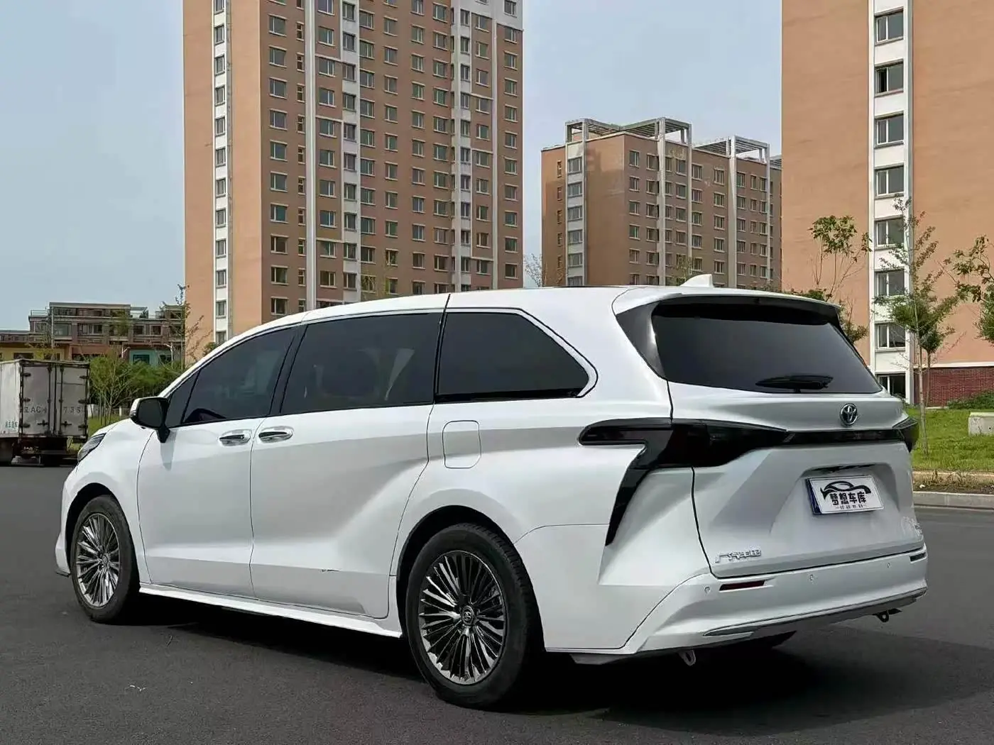 Toyota Sienna 2022 — Photo 7/9