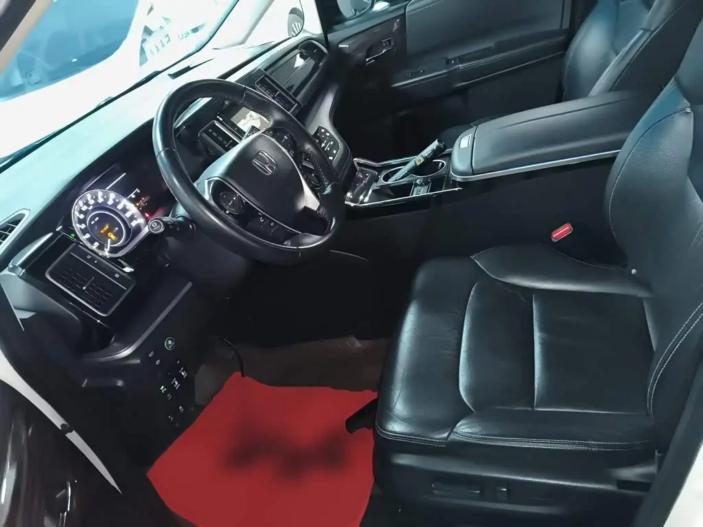Honda Elysion 2019 — ფოტო 12/20