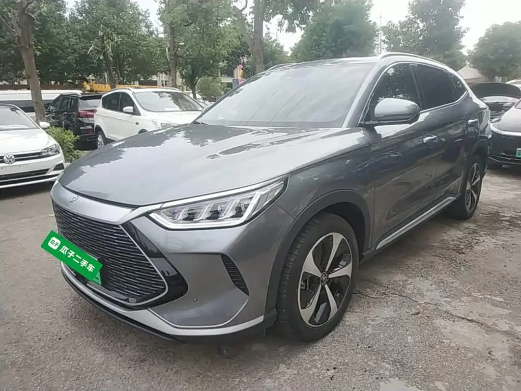 BYD Song PLUS PHEV 2023 — Photo 2/20