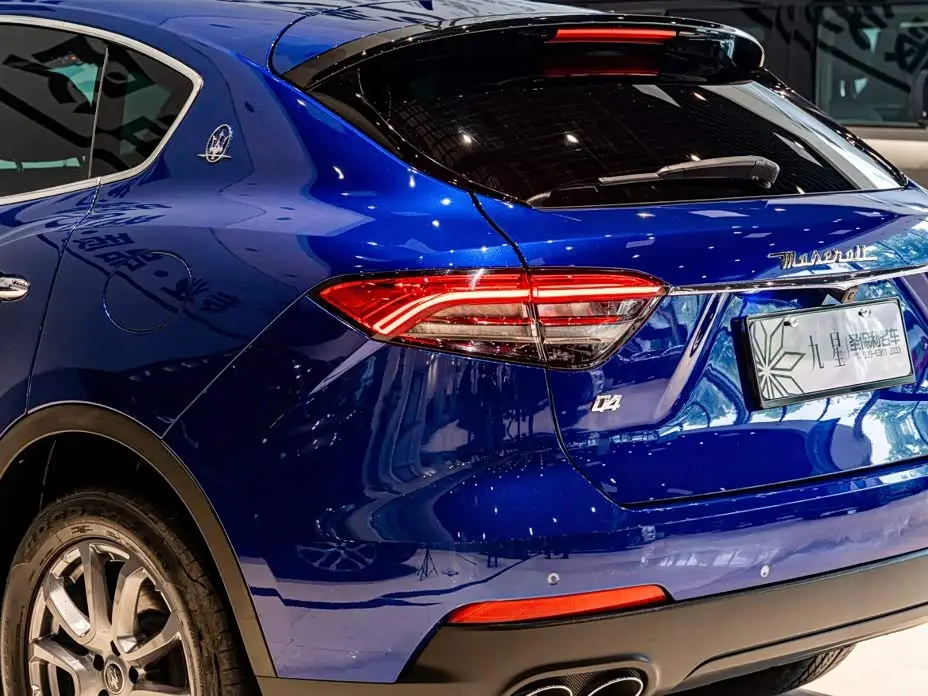 Maserati Levante 2021 — Фото 19/20