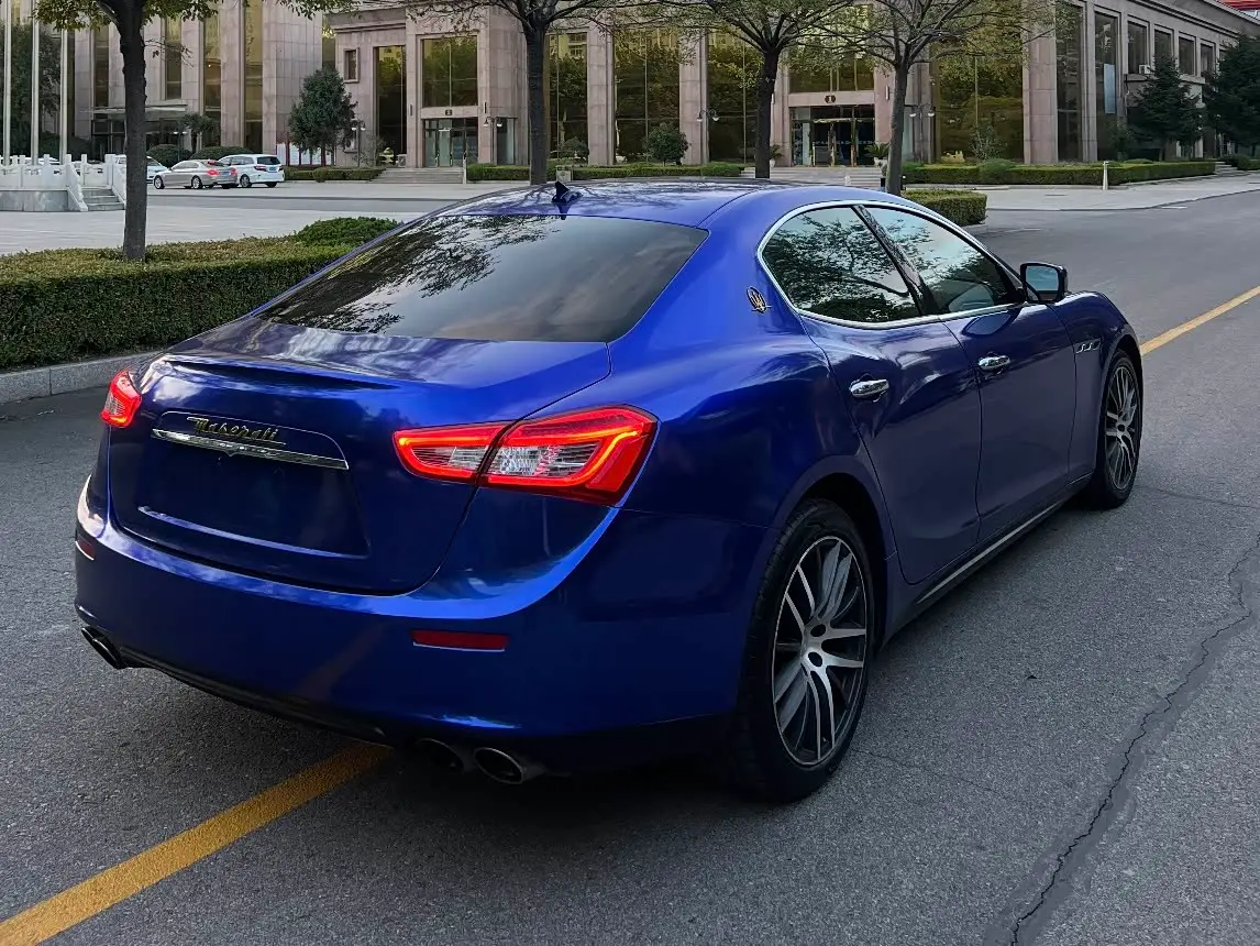 Maserati Ghibli 2015 — Фото 14/15