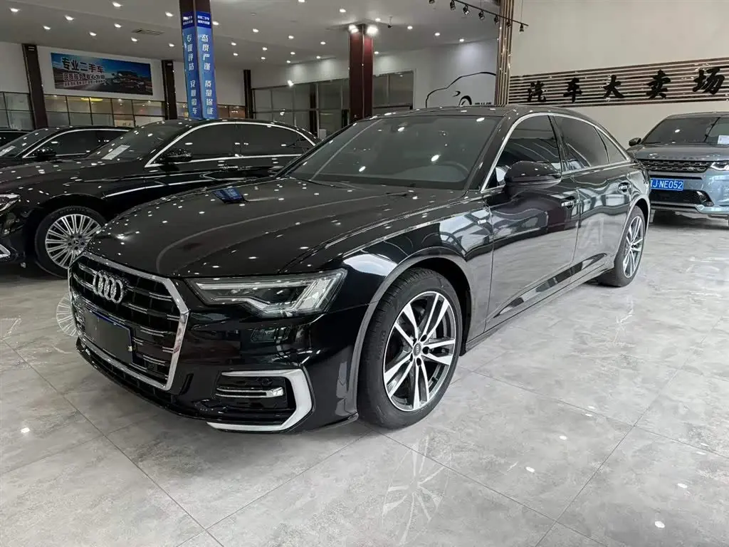Audi A6L 2021 — Photo 1/13