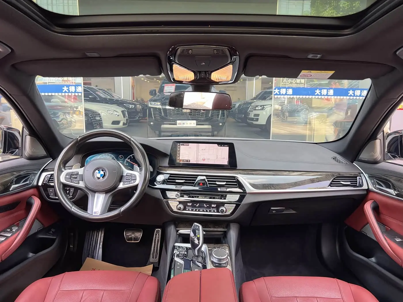 BMW 5 Series 2019 — Photo 9/20