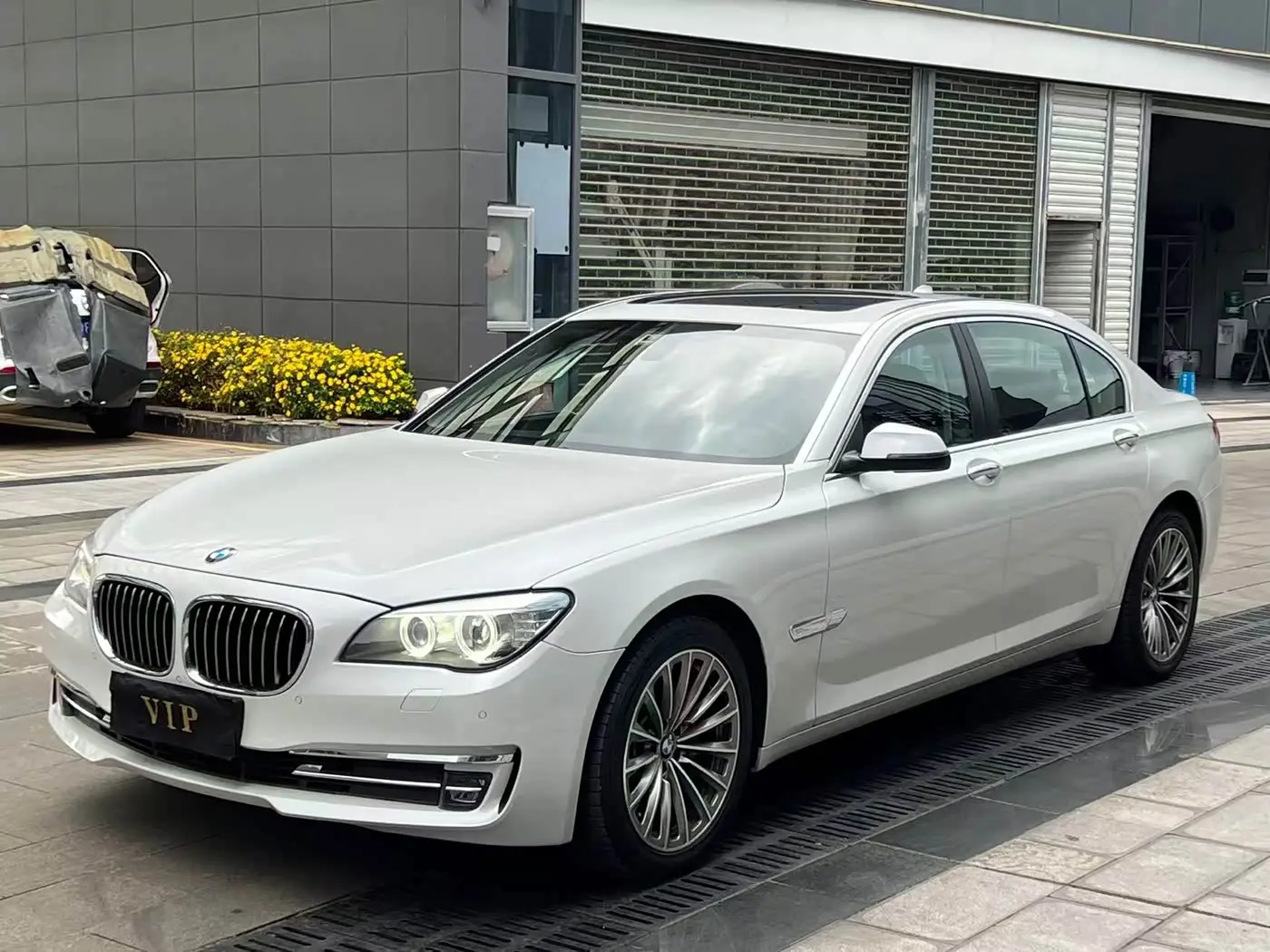 BMW 7 Series 2014 — Photo 1/20