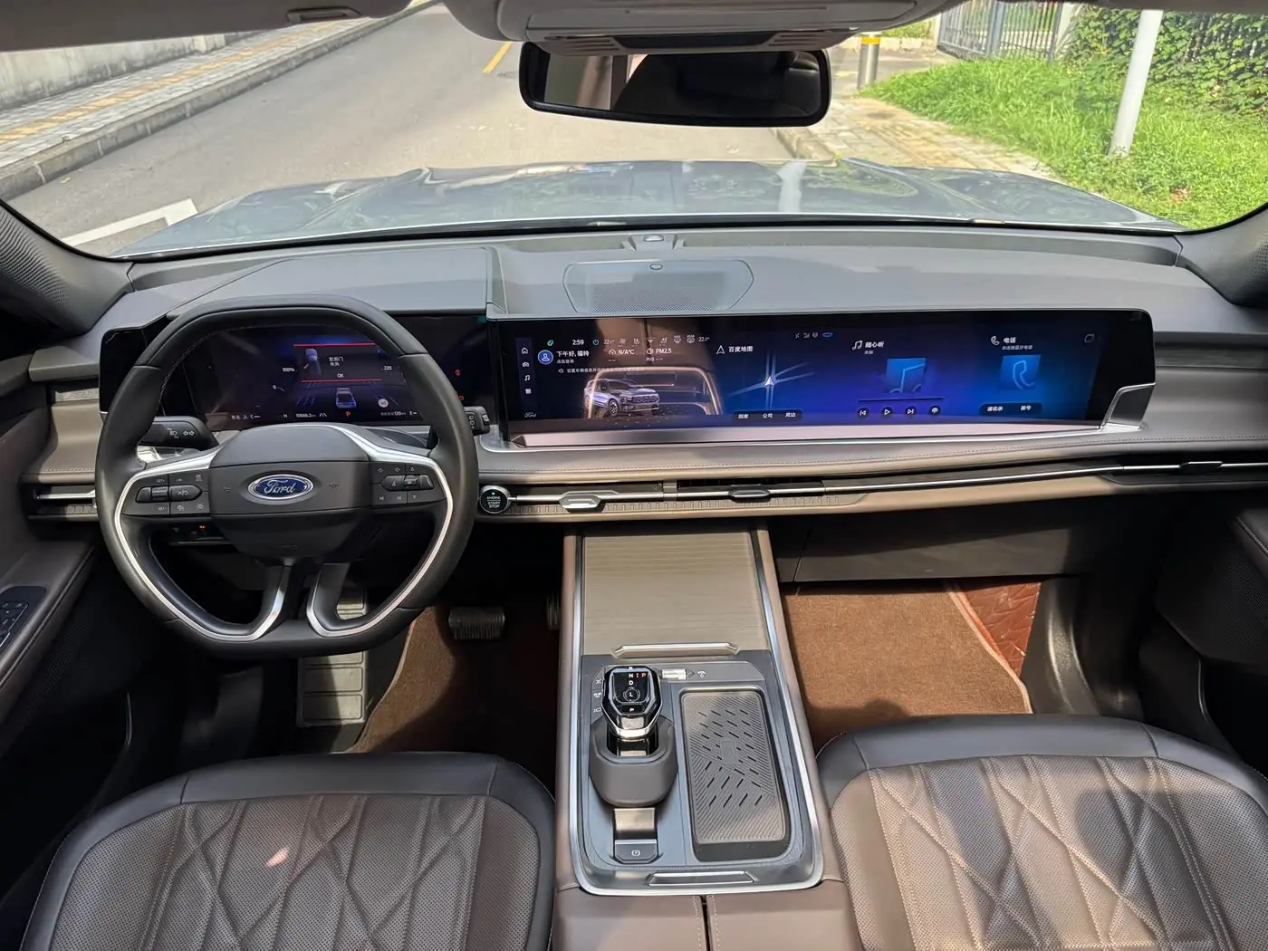 Ford Edge 2024 — Photo 18/20