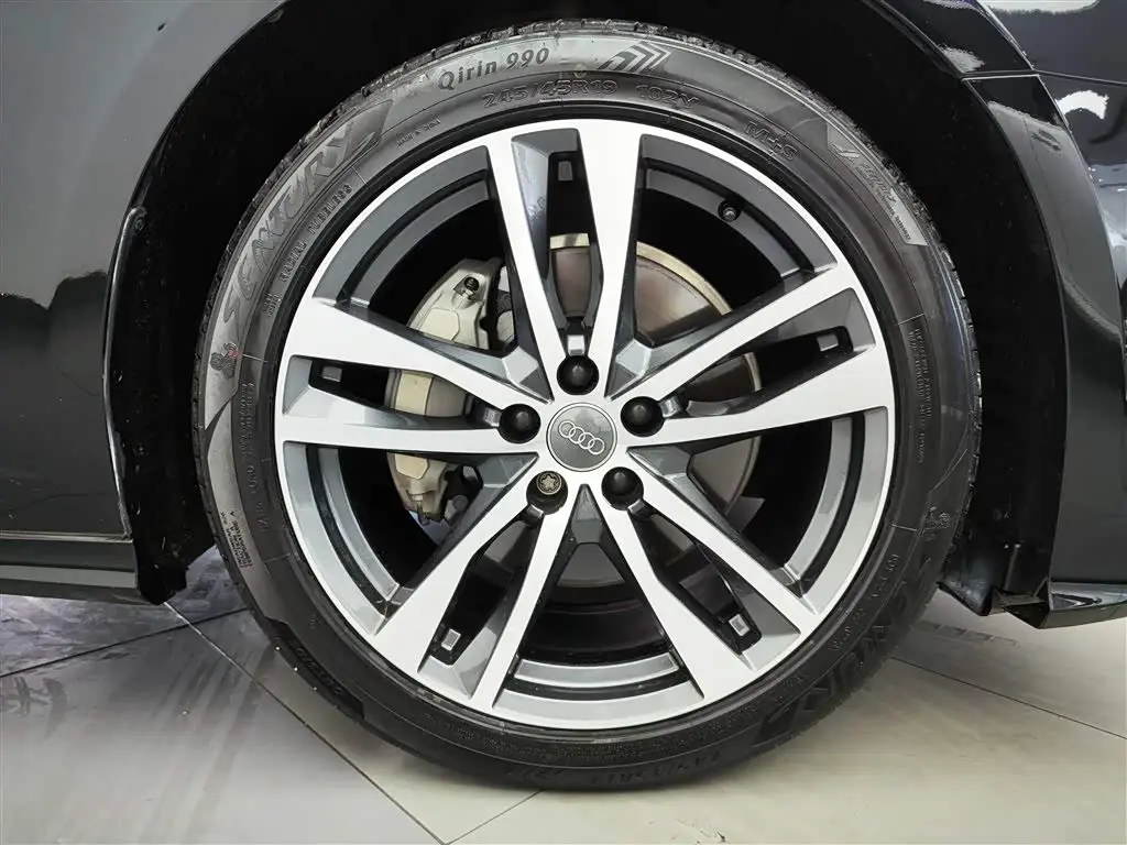 Audi A6L 2021 — Photo 11/20