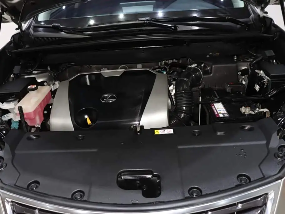 Lexus NX 2021 — Photo 18/19