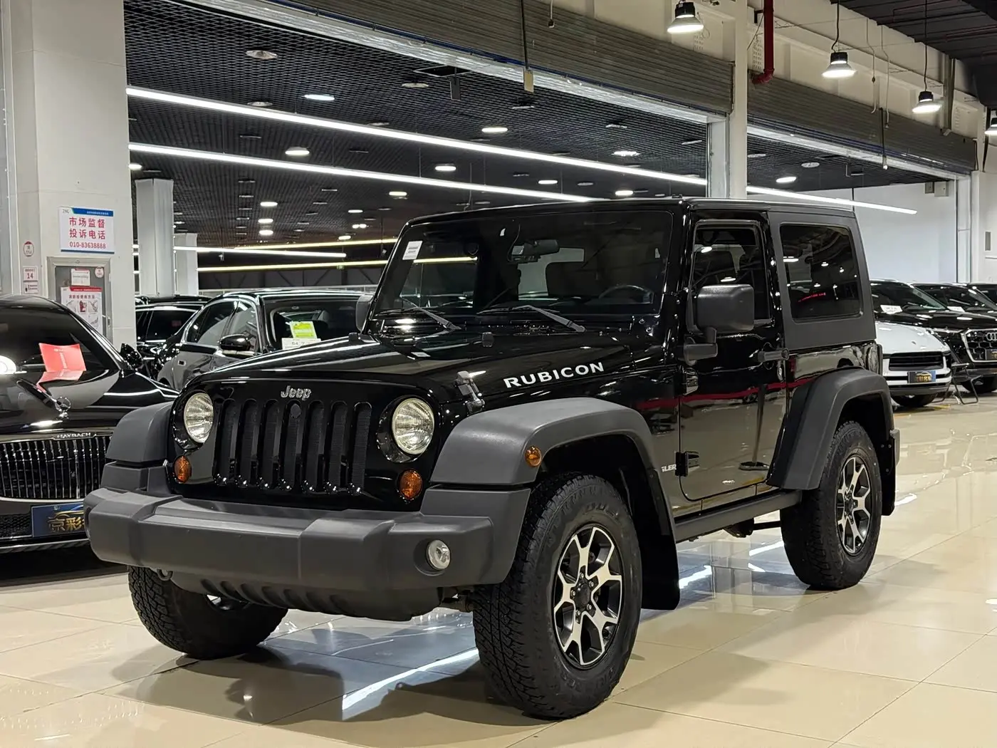 Jeep Wrangler 2010 — Фото 1/14